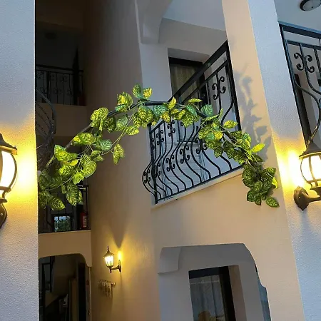 Leons Sun Village Apartments-2