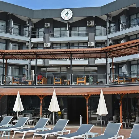 Clover Magic Park Side Hotel-2
