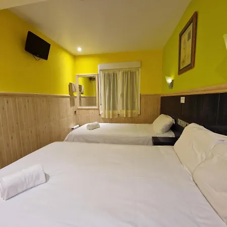 Pension Izar Bat Guesthouse - Self Check-In-2