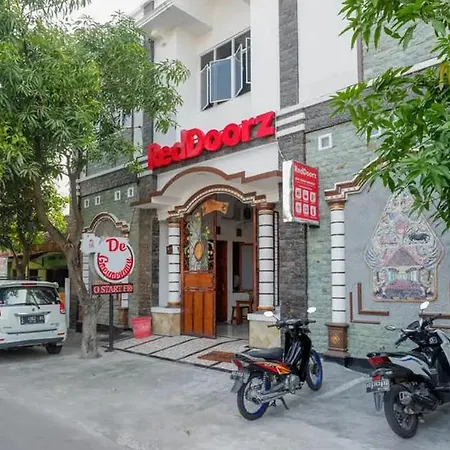 Reddoorz Near Stasiun Purwosari-3