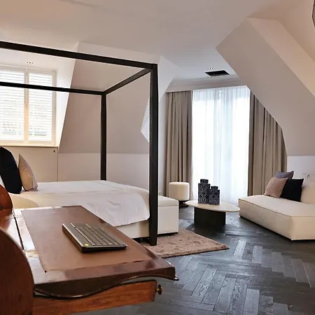 De Lindenhoeve Lodge-2