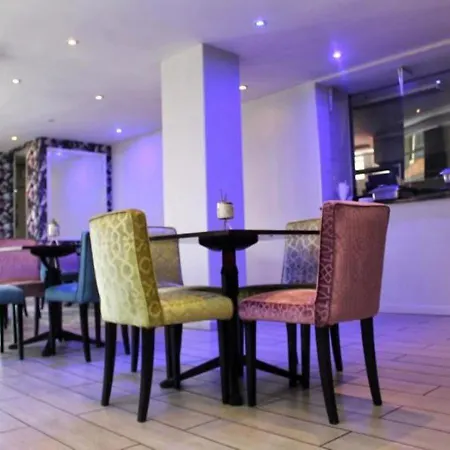 Reef Hotel-2