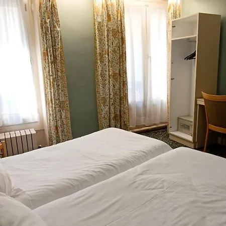 Grand Hotel Du Havre-3