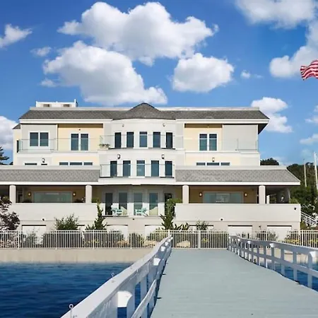 Knickerbocker Yacht Hotel-2