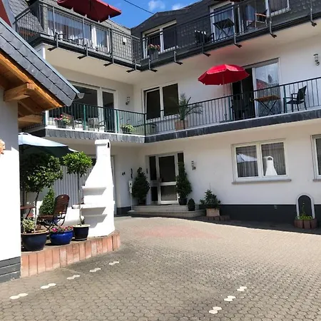 Wein und Gästehaus Hüls-2
