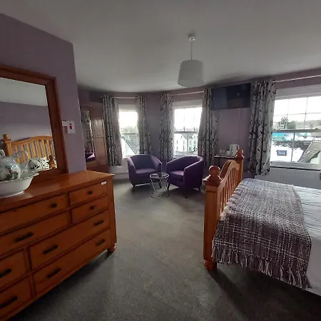 Bryncelyn Guesthouse-2