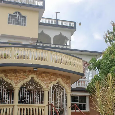 Van Villa Guesthouse-2