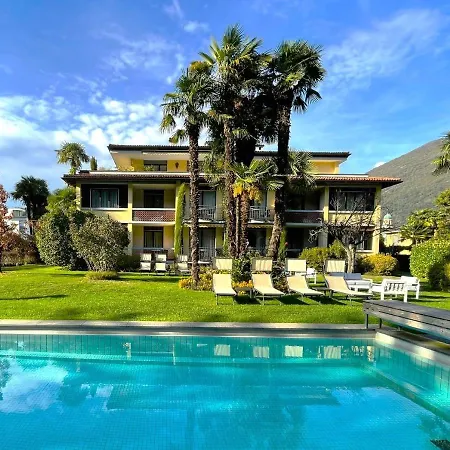 Villa Siesta, Park & Pool Living-3
