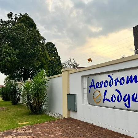 Aerodrome Lodge And Conference Centre-2
