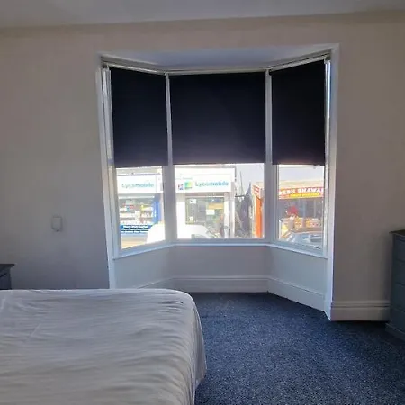 Self Check In Apartment In Central Doncaster-2