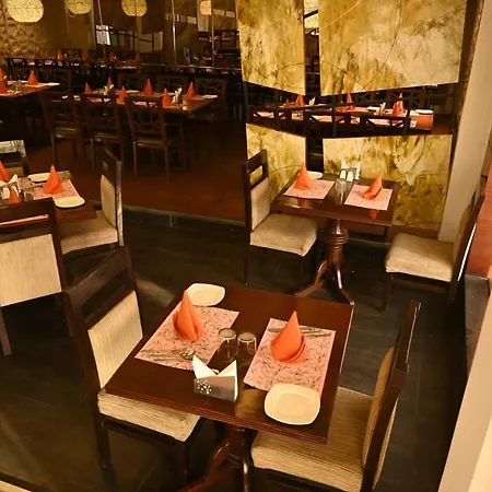Regency Square Hotel-2