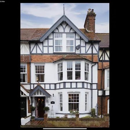 Albury House-2
