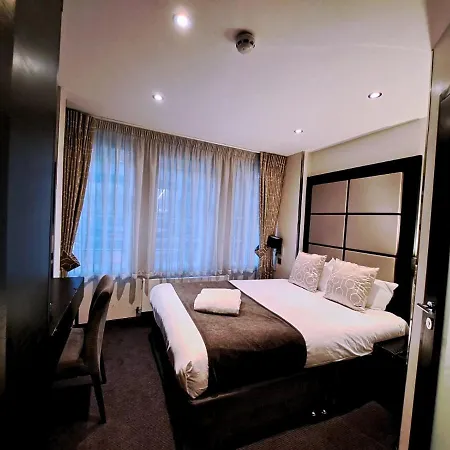 Great St Helen Hotel-3