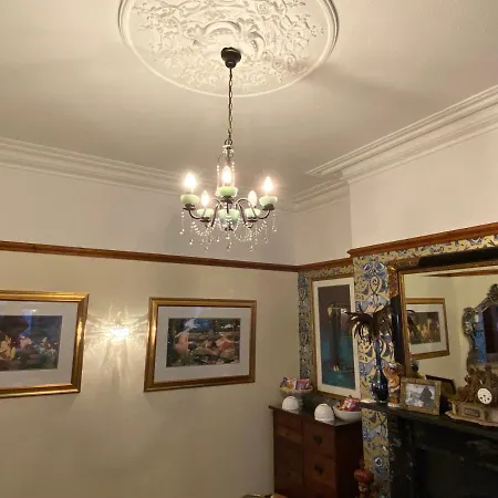 Elm Tree Lodge-3