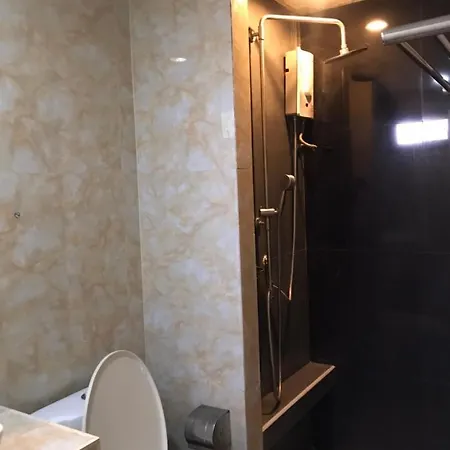 Rod Fai Fah Apartment-2