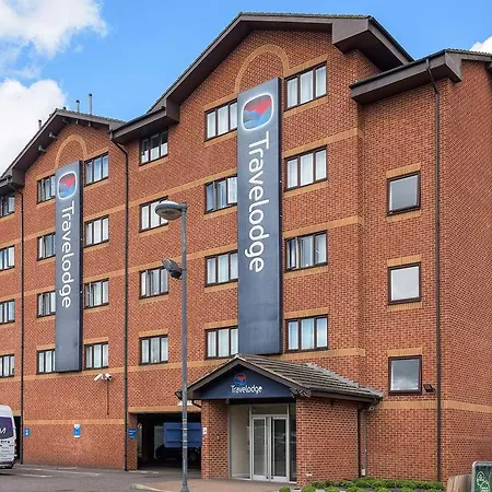 Travelodge Park Royal-2
