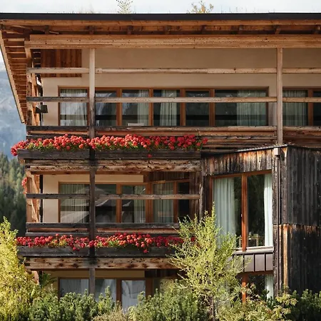 Lagacio Hotel Mountain Residence-2
