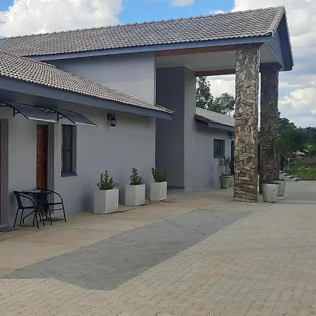 Bella'S Rest Guesthouse-3