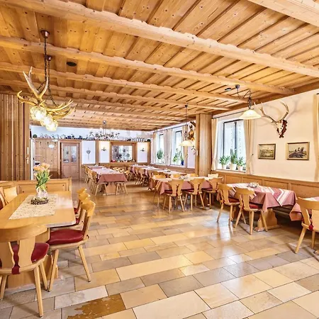 Gasthof Schneiderwirt, Kipfenberg OT Hirnstetten-3