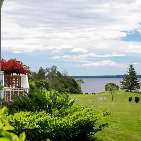 Captain Nickels Inn-2