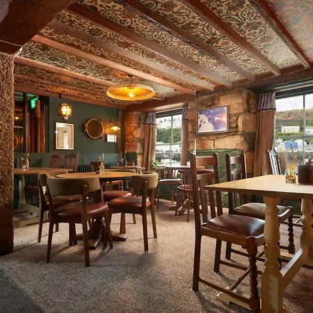 Harbour Inn-2