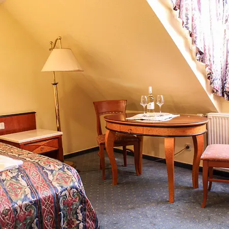 Offi Haz Hotel-3
