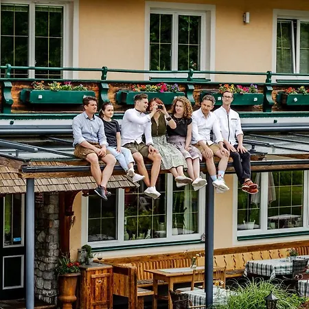Gasthof Hotel Wiesenhof-3