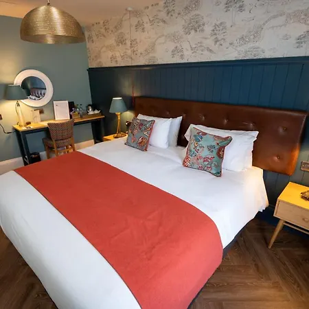 Victoria Hotel By Chef & Brewer Collection-3