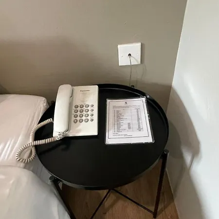 Chariton Hotel Butterworth-3