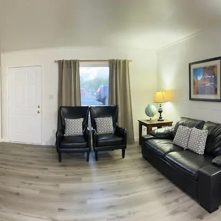 Lake Powell Motel & Apartments-2
