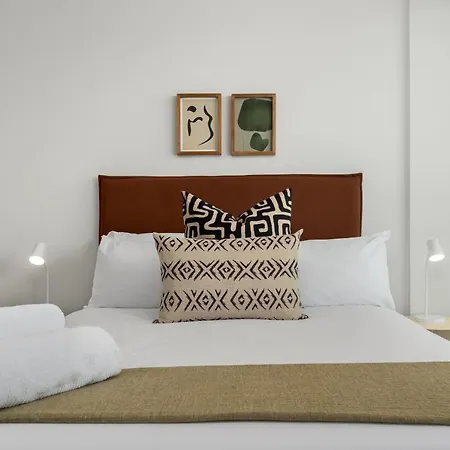 Newlands Peak Aparthotel By Totalstay-2