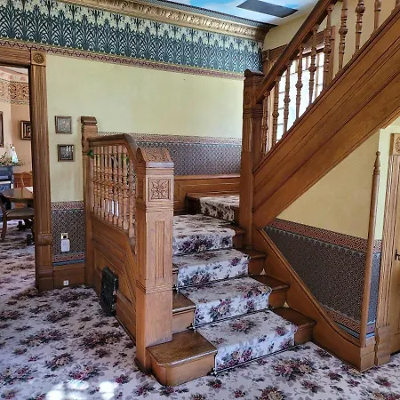 Grand Victorian B&B Inn-2