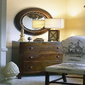 Golden Plough Inn At Peddlers Village-2