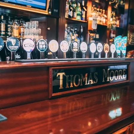 Thomas Moore Inn-2