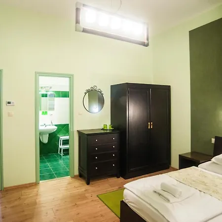 Budapest Rooms Bed&Breakfast-3