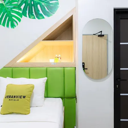 Urbanview Hotel R House Batam By Reddoorz-2