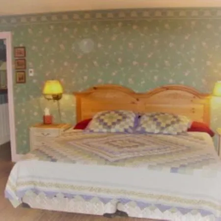 Dodgeton Creek Inn-2