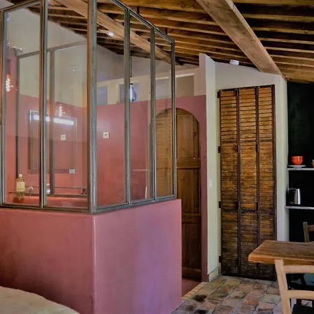 Les Pieds Tanqués - Bed&Breakfast-Spa-3