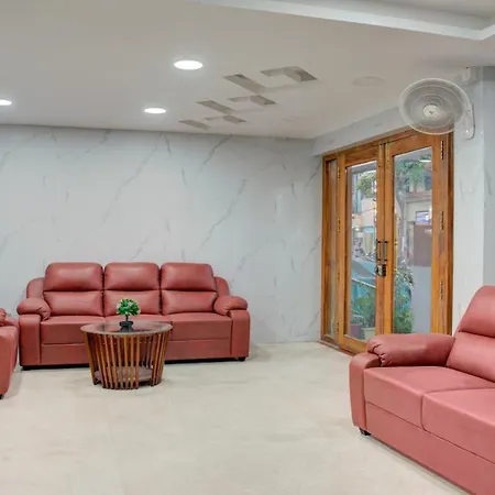 Treebo Golden Inn, 700 Mtrs From Promenade Beach-3