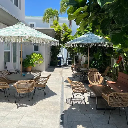 Tiana Beach Inn-3