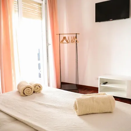 Aura Home Rent Of Rooms With Shared Kitchen-3