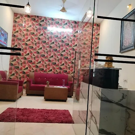 Pph Living Royal Pride-3