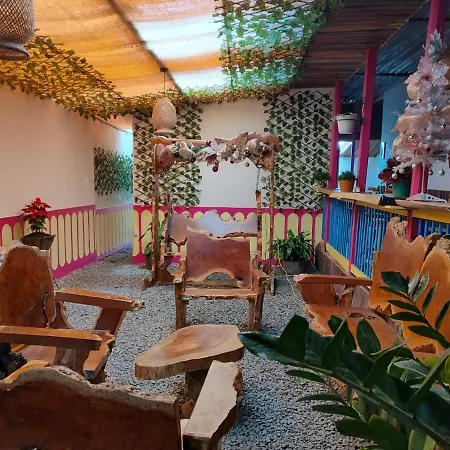 Hostal Casa Madrigal-2