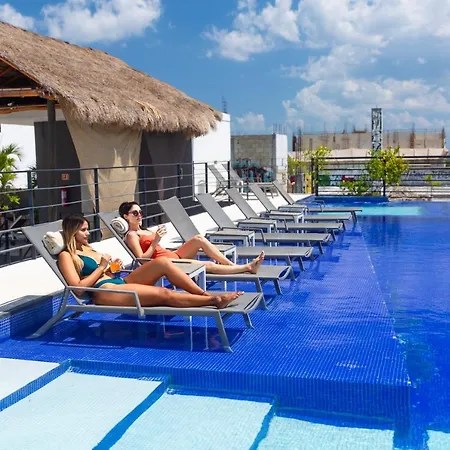 Sunday Hotel 52 At Playa Del Carmen-2