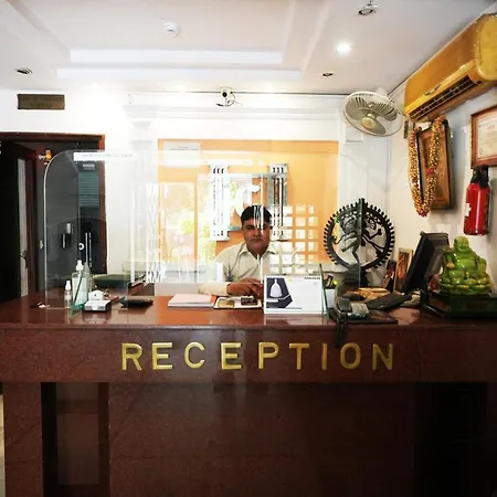 Hotel Classic Karol Bagh-3