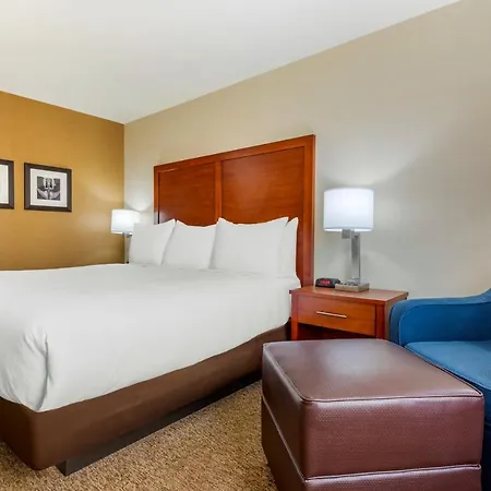 Comfort Inn & Suites-2