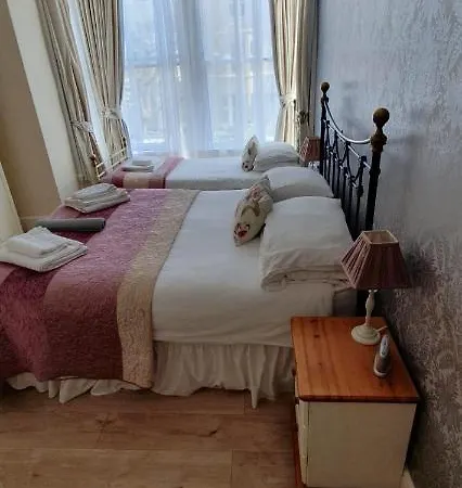 St Davids & Moorfield Hotels Chapel Street-2
