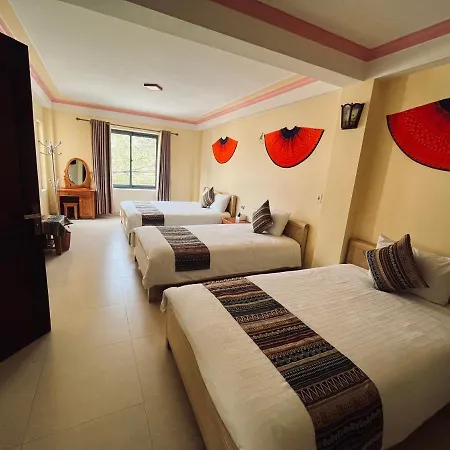 Happy Family Hotel-2