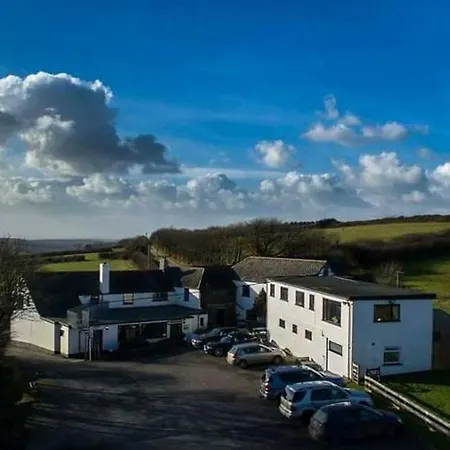The West Country Inn-3