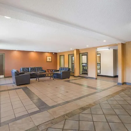 Rodeway Inn-2